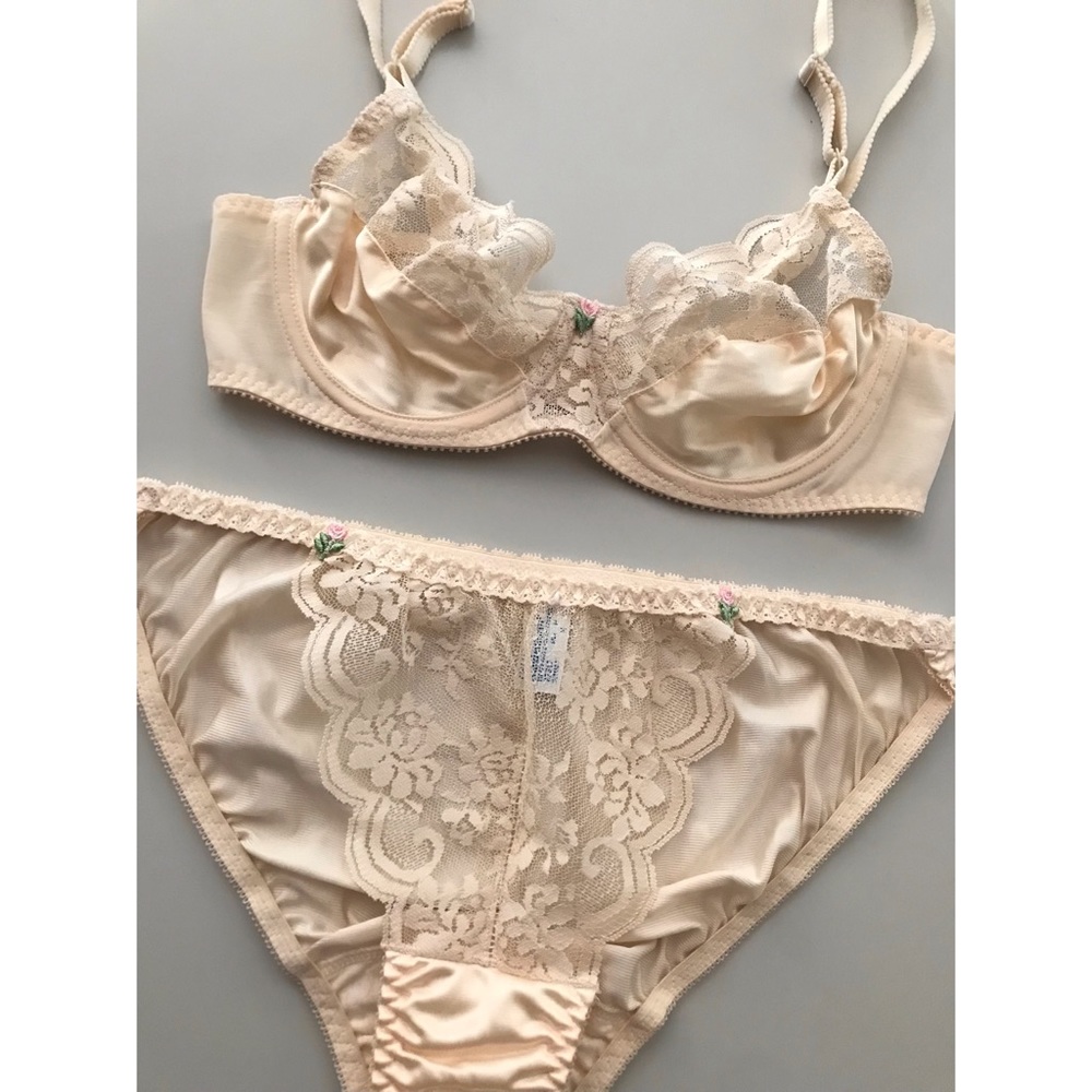 Chantilly Maidenform 34b/M Vintage Satin & Lace Under… - Gem